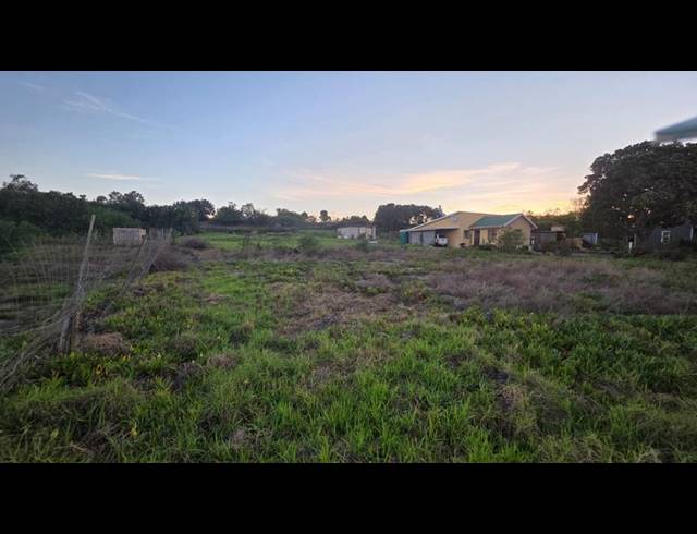 LAND FOR SALE IN ALBERTINIA
